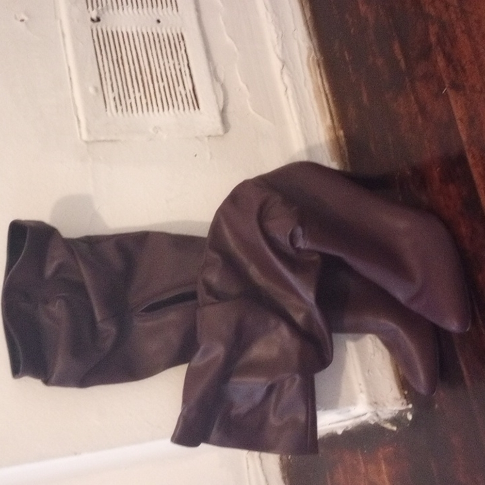 Christian Siriano 12 Plum